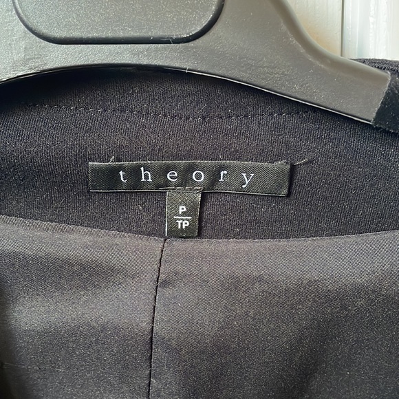 Theory black blazer with leather sleeve - Picture 3 of 5